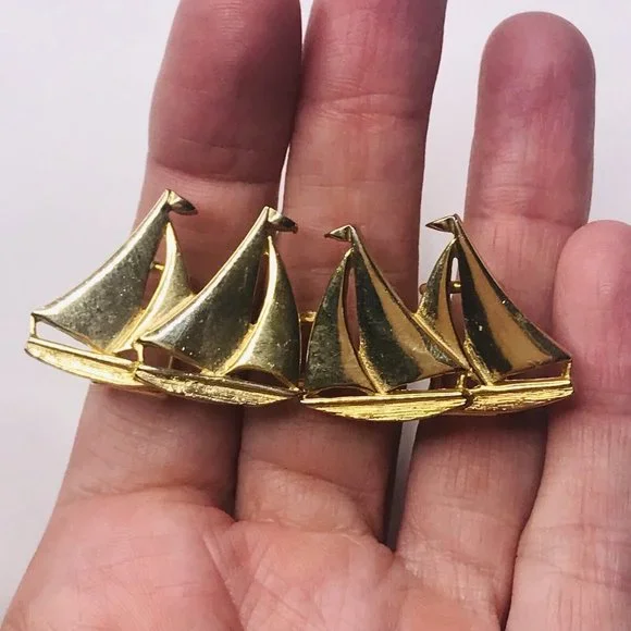Mimi Di N | Accessories | Mimi Di N Gold Tone Metal Sailboat  display picture 1